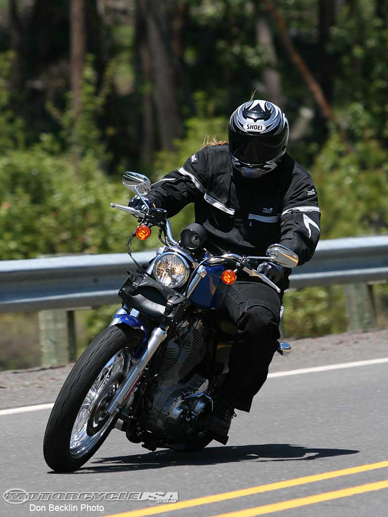款哈雷戴维森Sportster 883 - XL883摩托车图片2