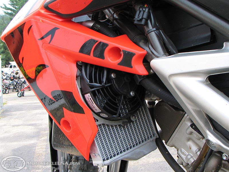 款阿普利亚RXV 450摩托车图片1