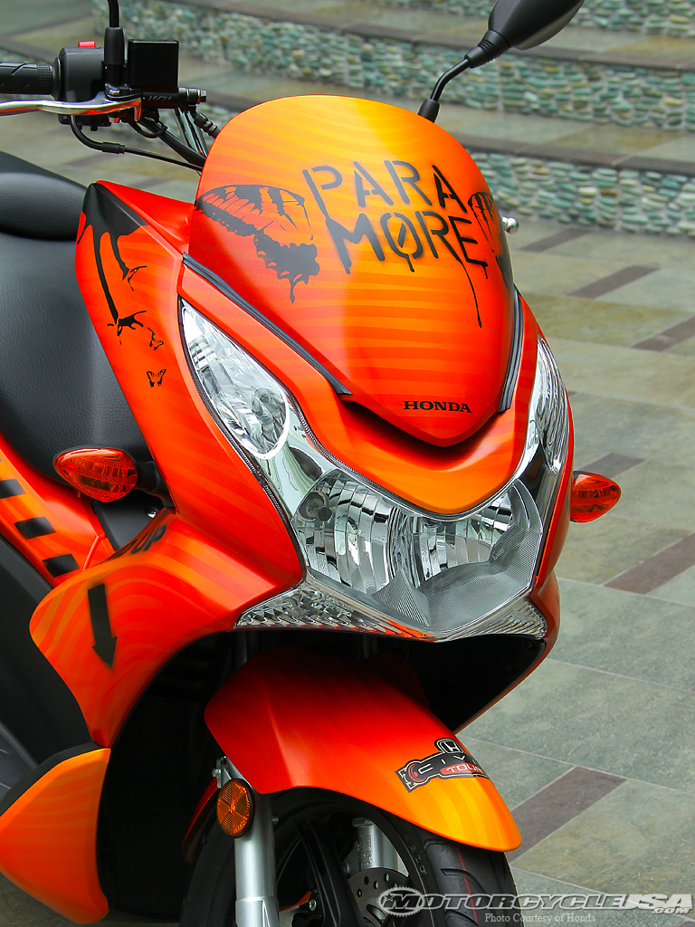 款本田PCX摩托车图片1