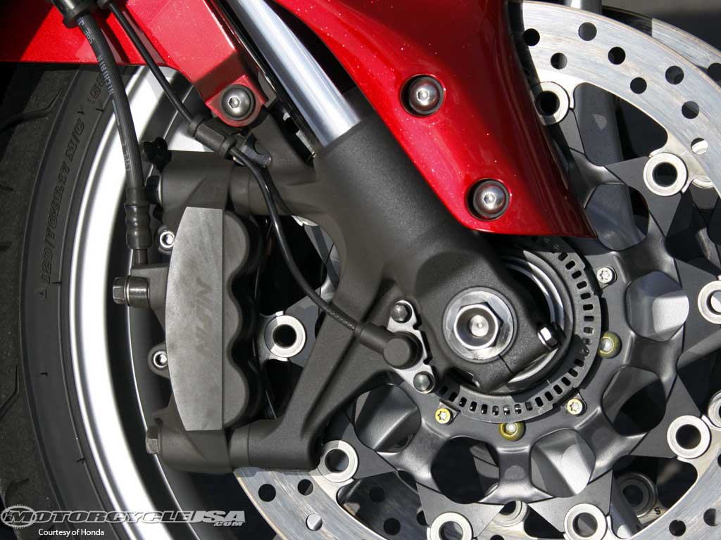 2010款本田VFR1200F摩托车图片4