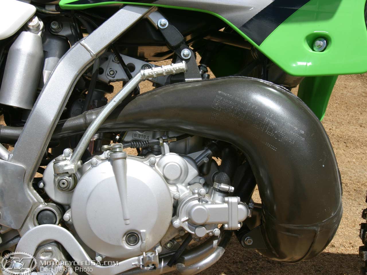 款川崎KDX220摩托车图片4