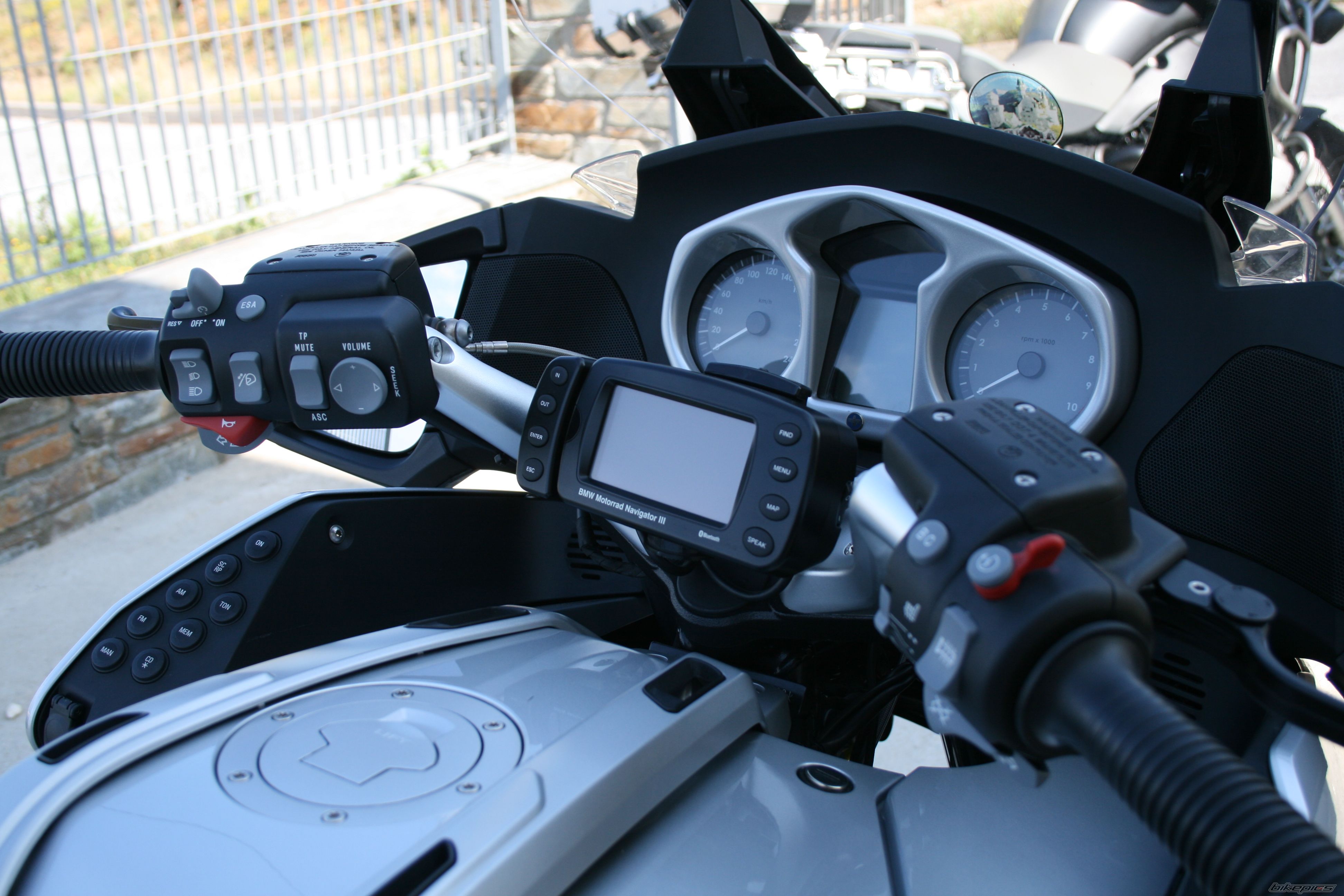 2008款宝马R1200RT摩托车图片4
