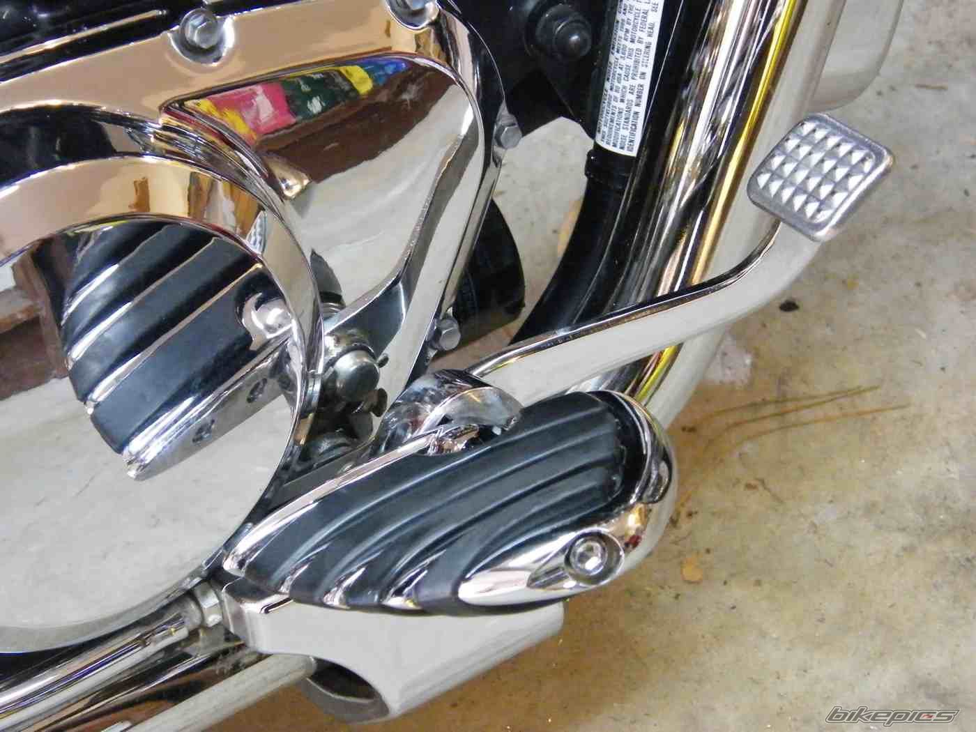 2005款铃木S50摩托车图片3