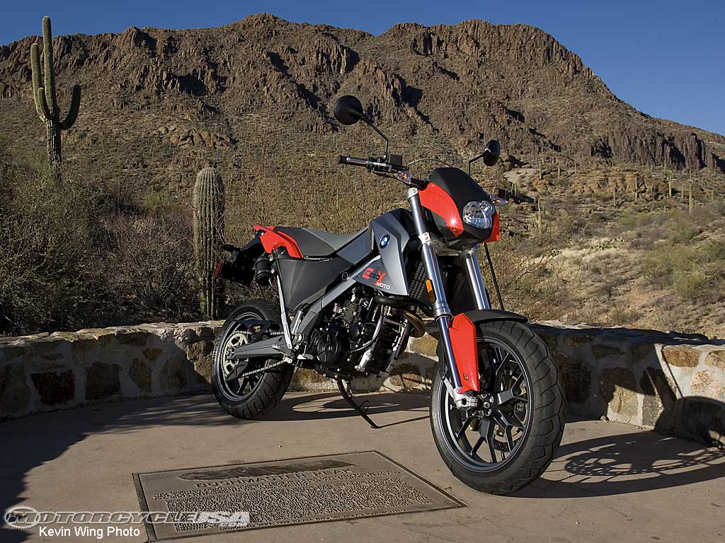 款宝马G650 Xmoto摩托车图片3