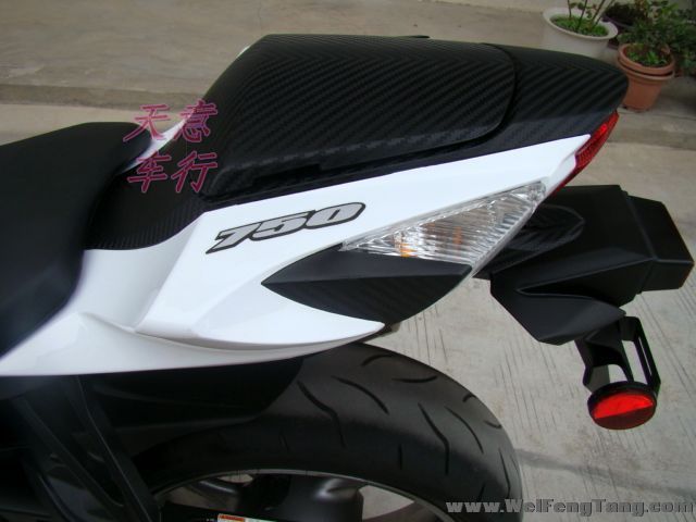 现货销售 2011年 SUZUKI  GSX-R750  【白色】 GSX-R750图片 1