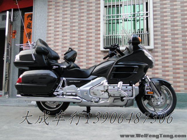 【二手本田巡航】2010年原版原漆本田豪华洲际巡航休旅旗舰高配置黑灰色GL1800 图片 0