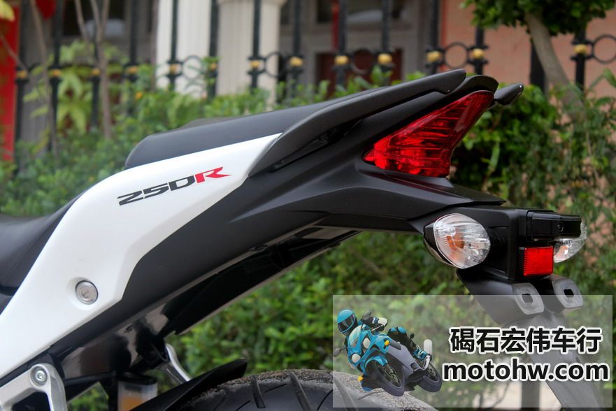 现货出售 2011年本田CBR-250R 电喷 蓝白 图片 2