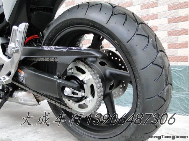 【全新本田街车】2012年款全新变款本田黄蜂黑色-白色CB600F高配ABS版 图片 1