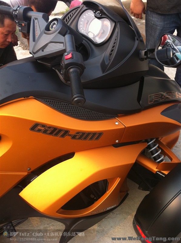 北京现货 2011款全新庞巴迪三轮Can-Am Spyder 纪念版 橘色 黑色 图片 1